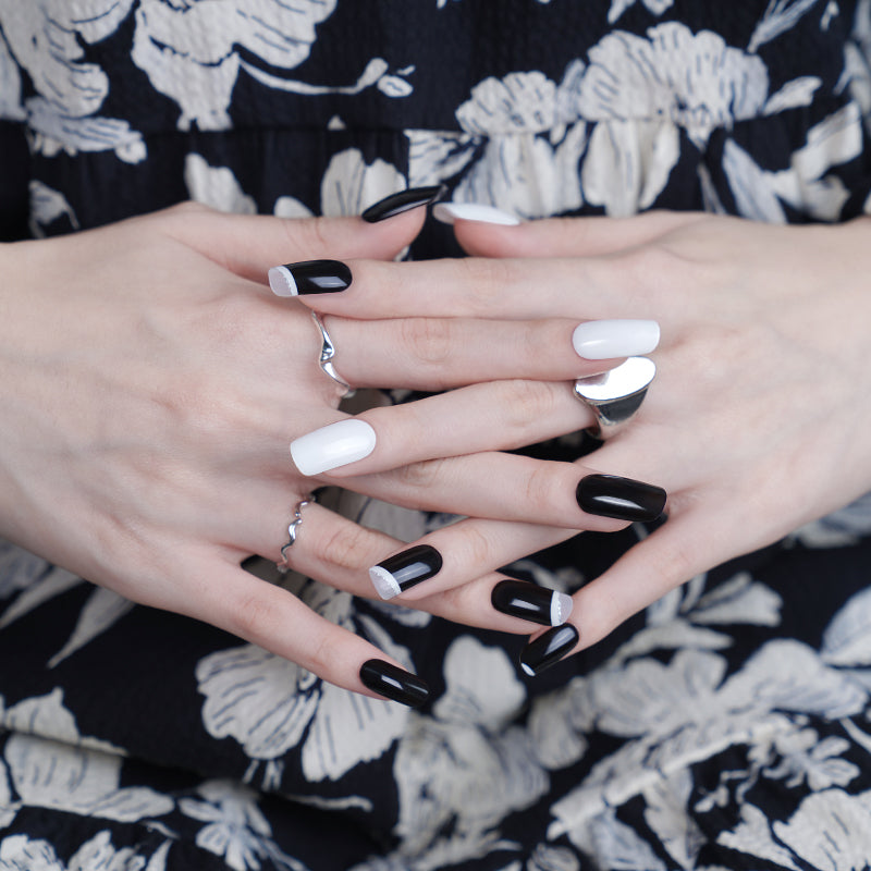 200055 - Black and White Fusion - Semi Cured Gel Nail Stickers